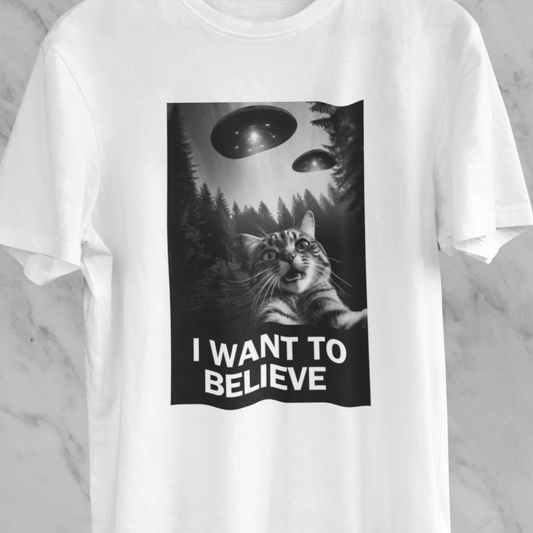 Cat Selfie UFOs XFiles T-Shirt